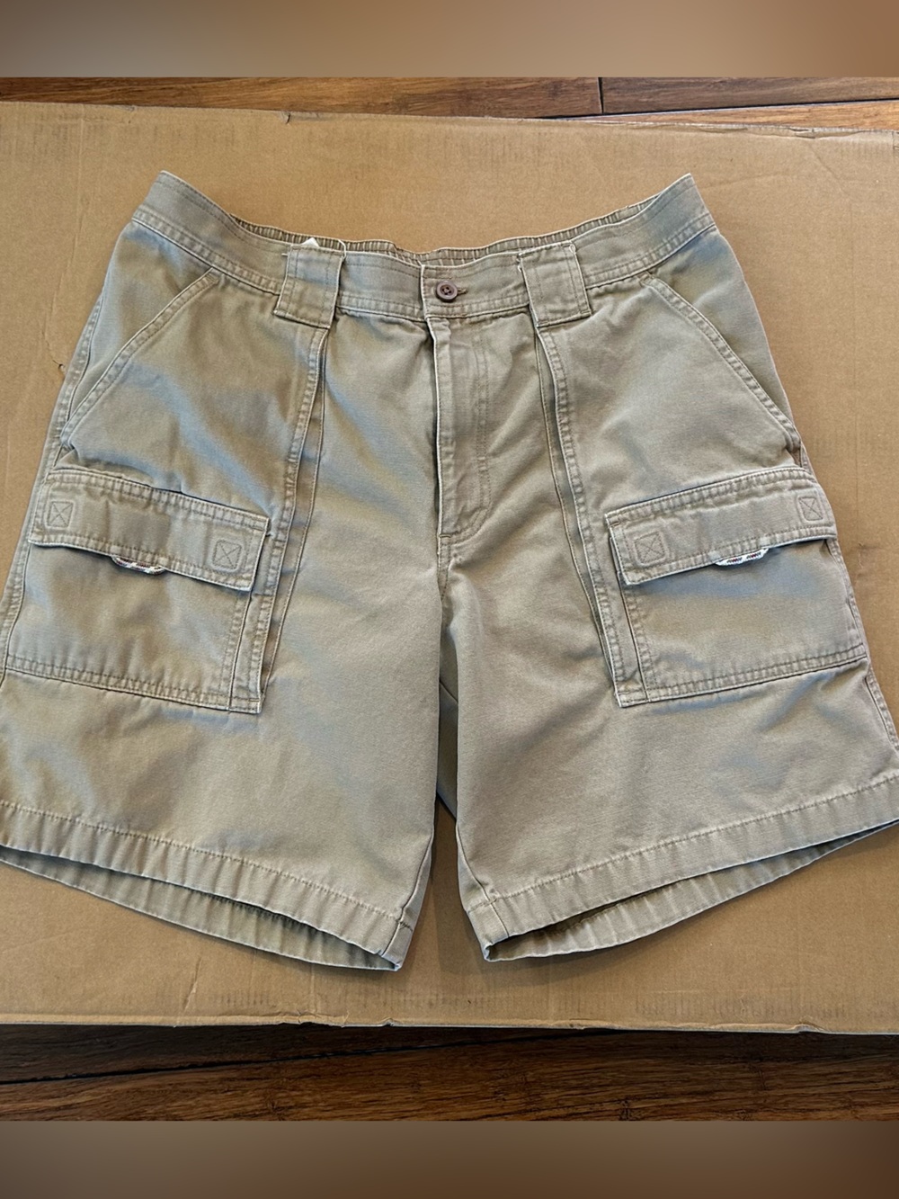 LL Bean Cargo Shorts. Size 34